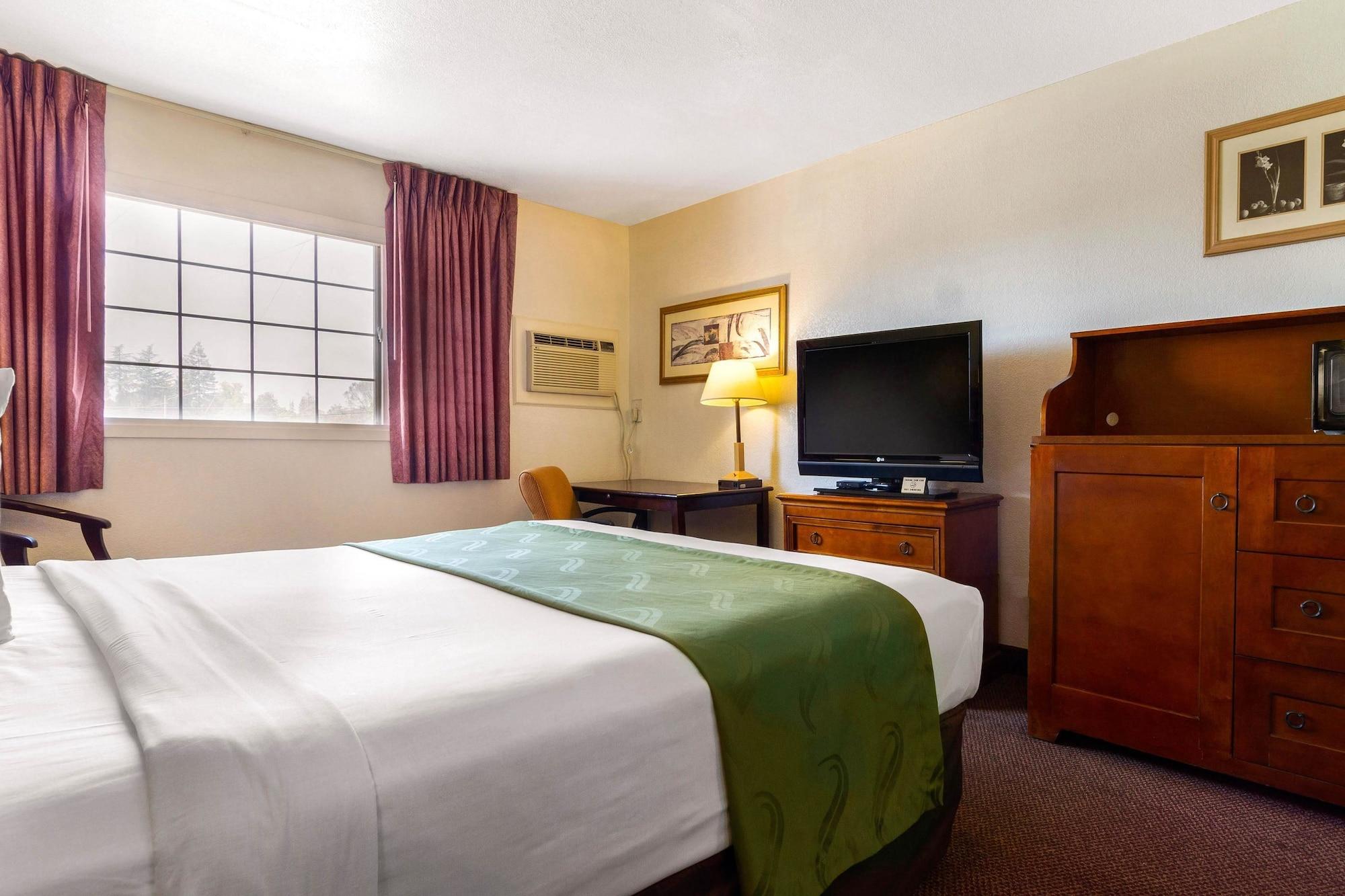 Rodeway Inn Auburn – Foresthill Exterior foto