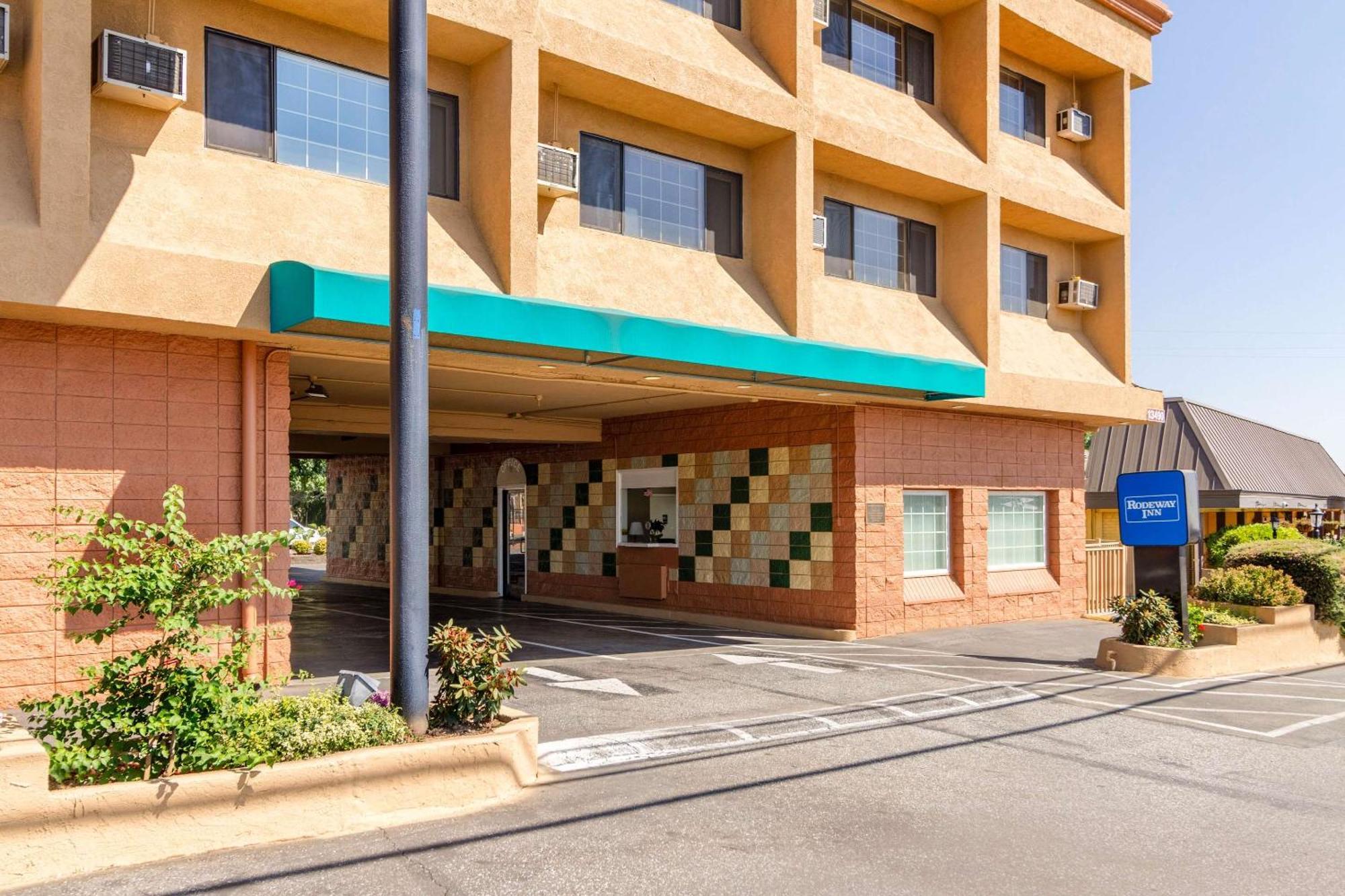Rodeway Inn Auburn – Foresthill Exterior foto