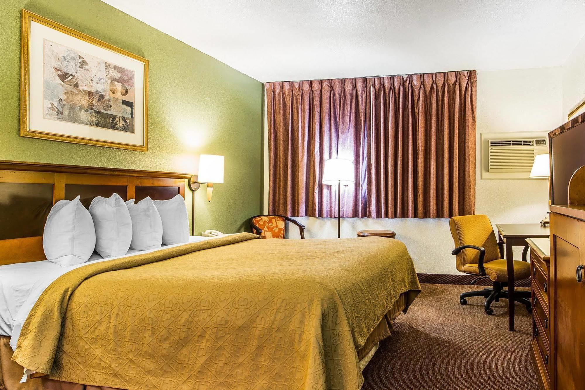 Rodeway Inn Auburn – Foresthill Exterior foto