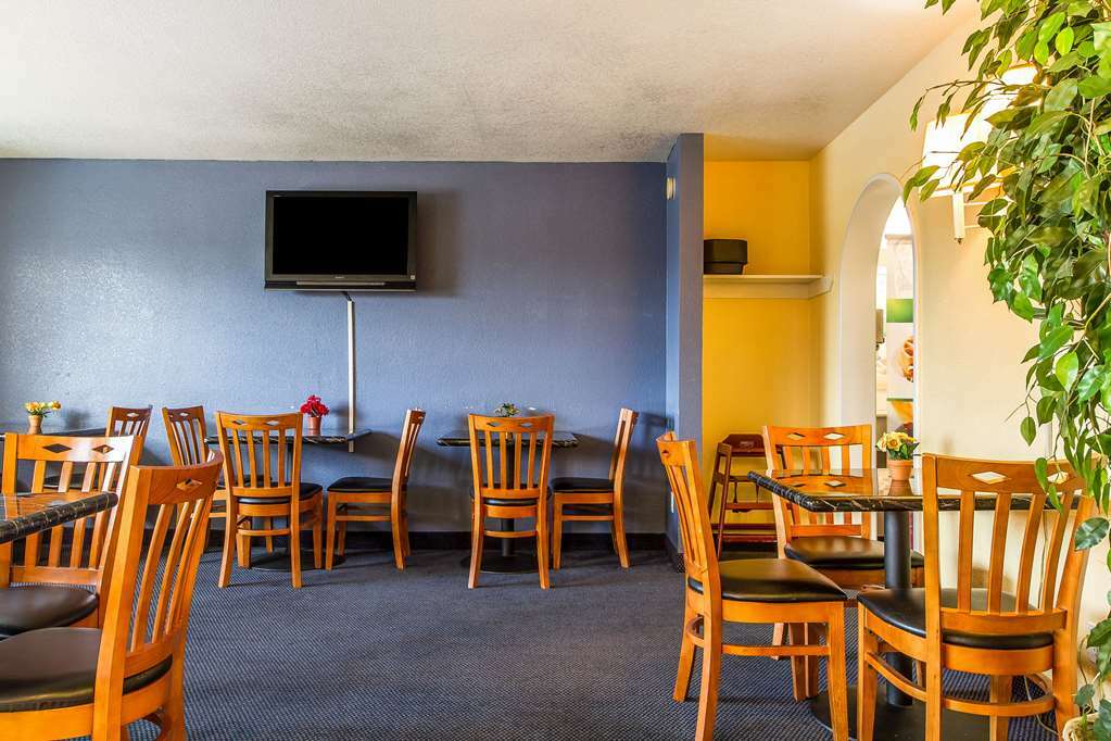 Rodeway Inn Auburn – Foresthill Restaurant foto