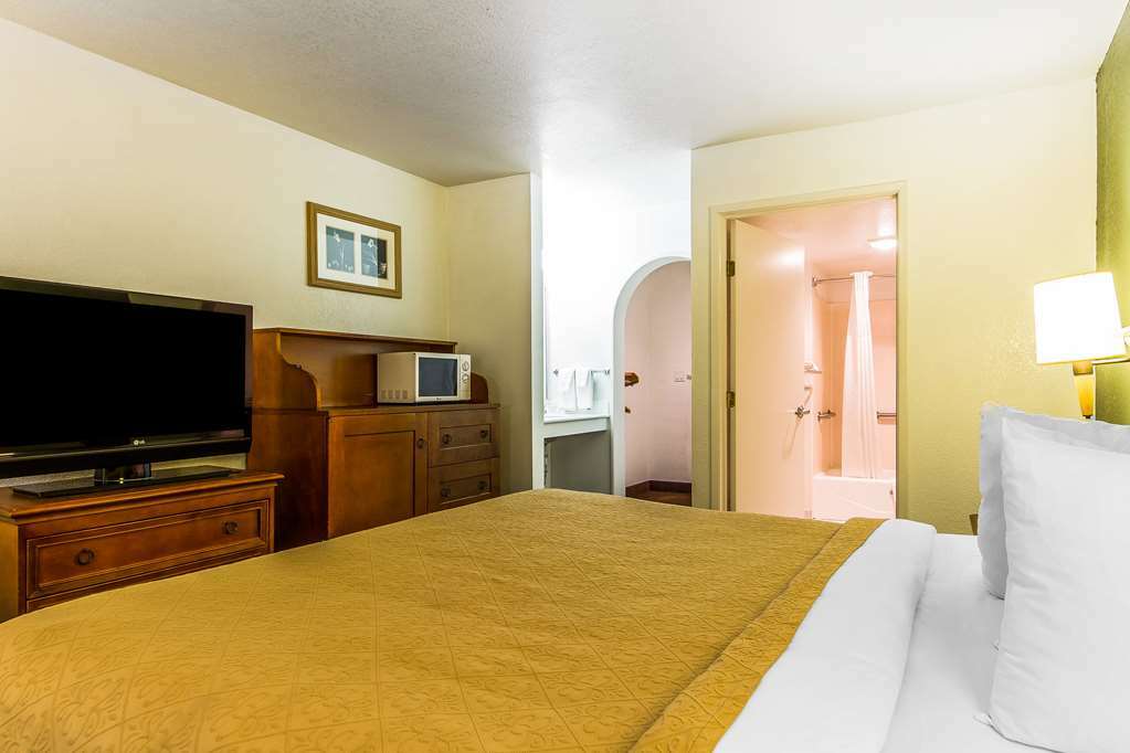 Rodeway Inn Auburn – Foresthill Zimmer foto