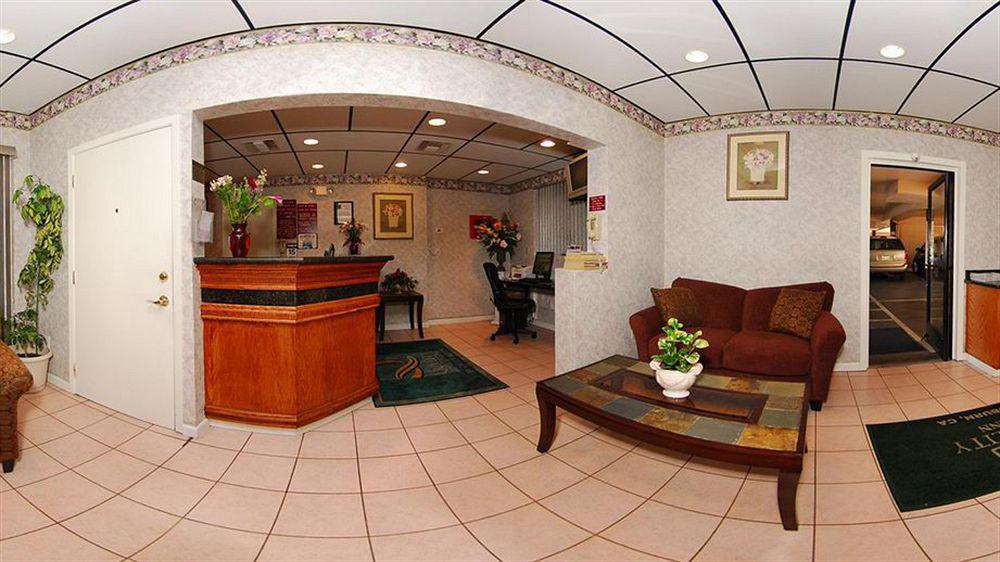 Rodeway Inn Auburn – Foresthill Exterior foto